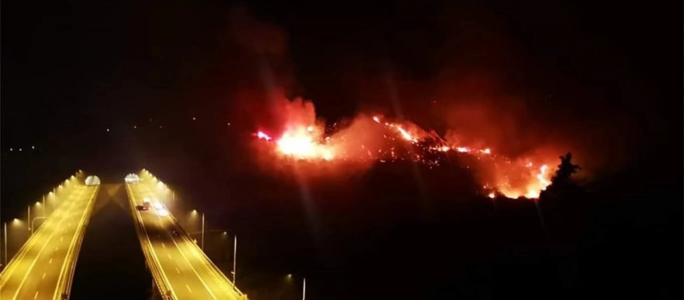 Πυρκαγιά στην Πάτρα: Εντολή εκκένωσης στα πρώτα σπίτια στα Συχαινά (βίντεο-φωτο)